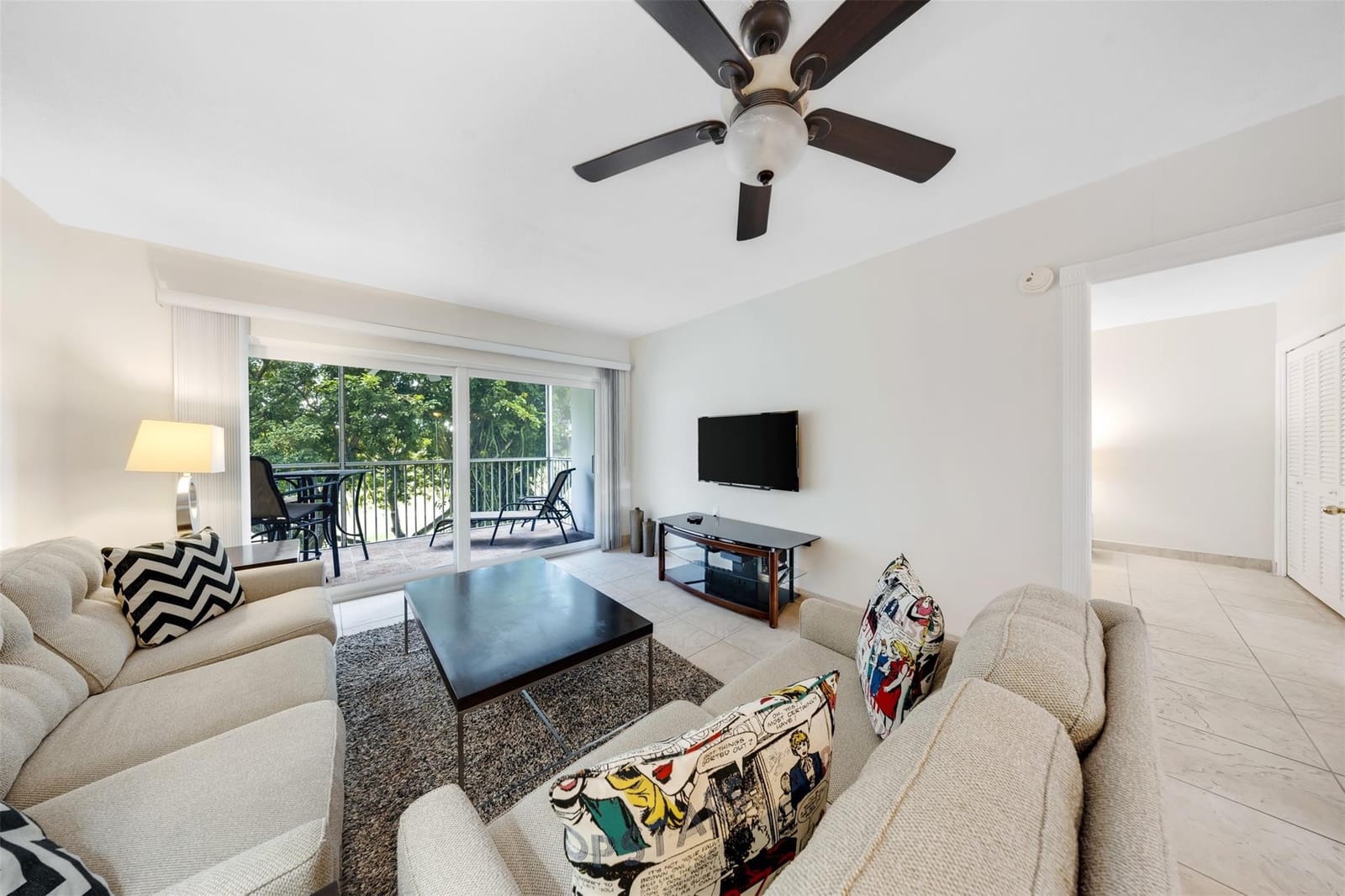3050 N PAlm AIre Drive 307, Pompano Beach, FL 33069