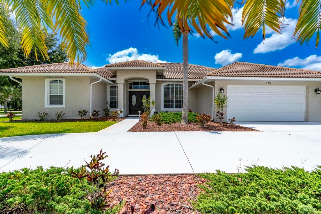 2904 SW Sutton Place, Palm City, FL 34990