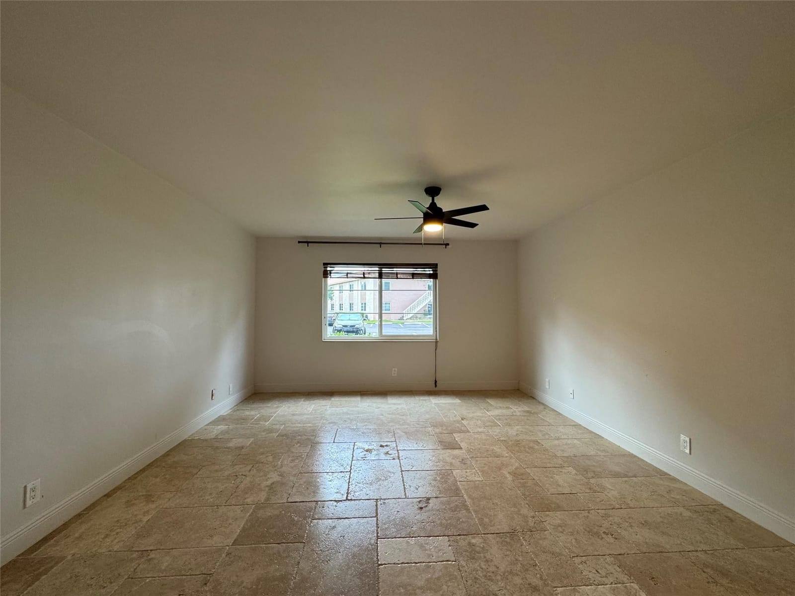 124 NE 19th Court 102B, Wilton Manors, FL 33305 photo 13