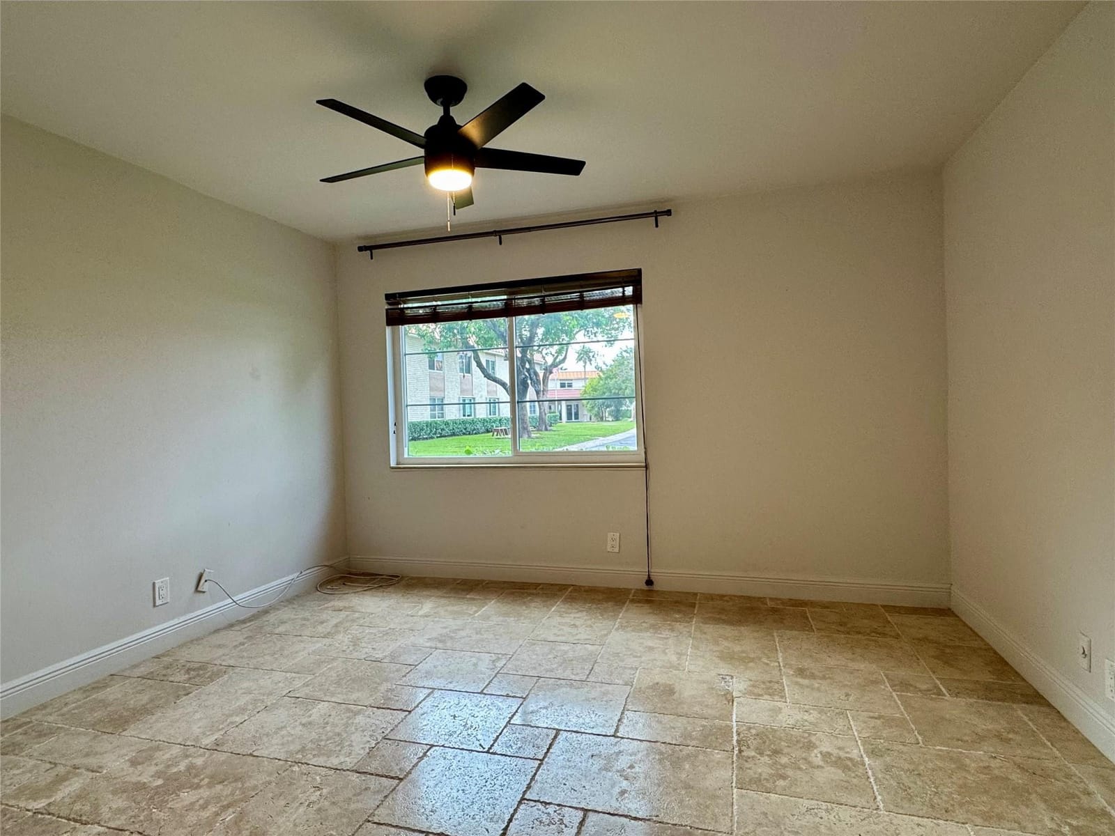 124 NE 19th Court 102B, Wilton Manors, FL 33305 photo 15