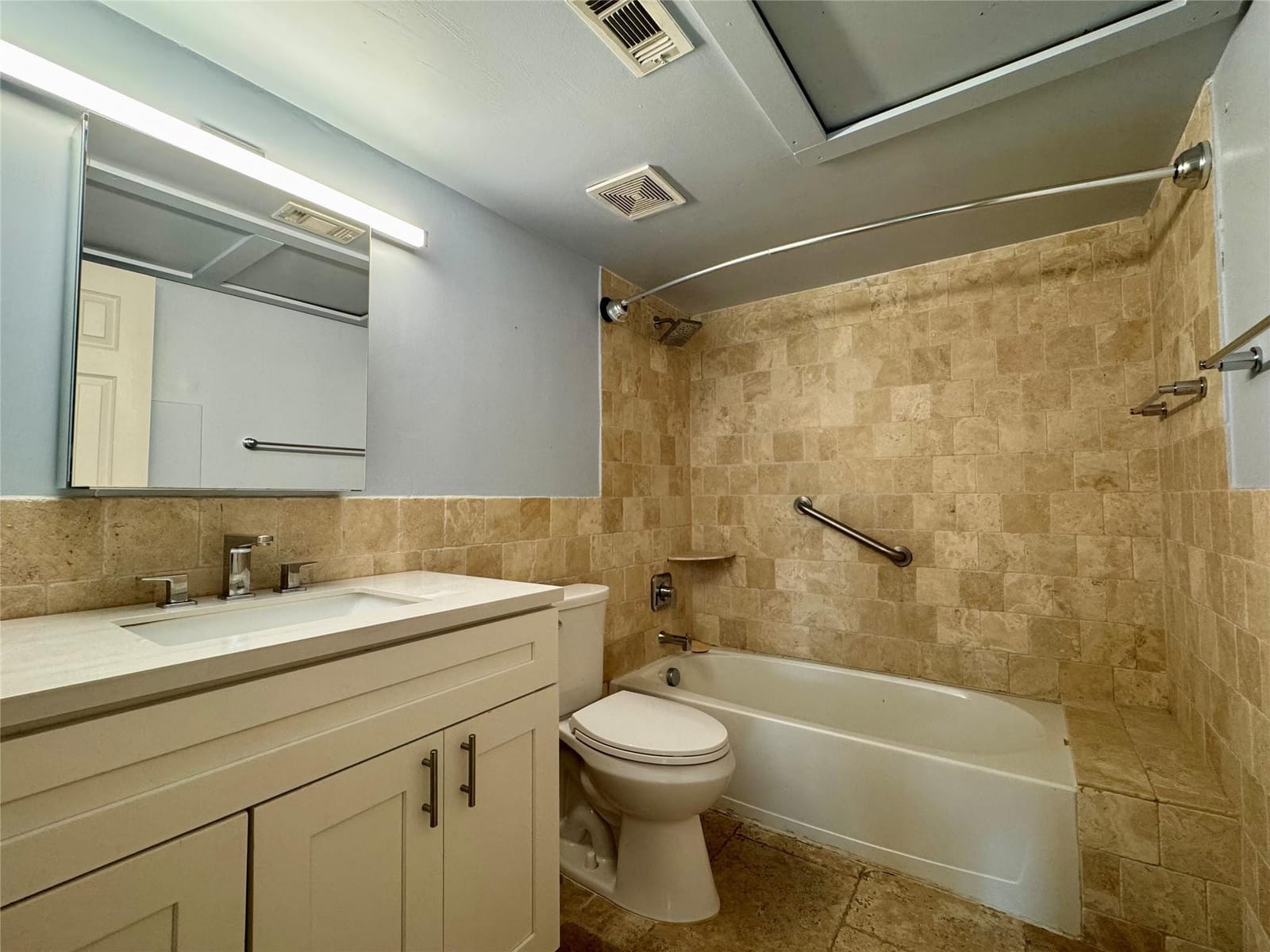 124 NE 19th Court 102B — photo 7