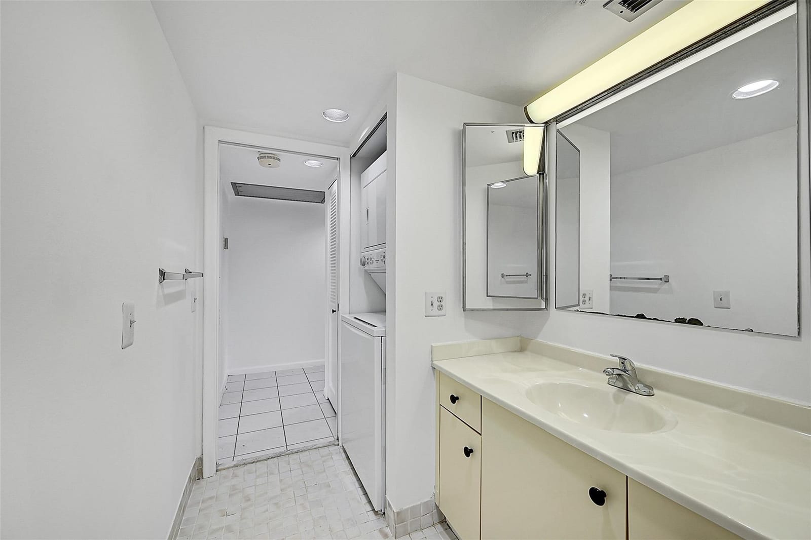 3303 Aruba Way J1 — photo 8
