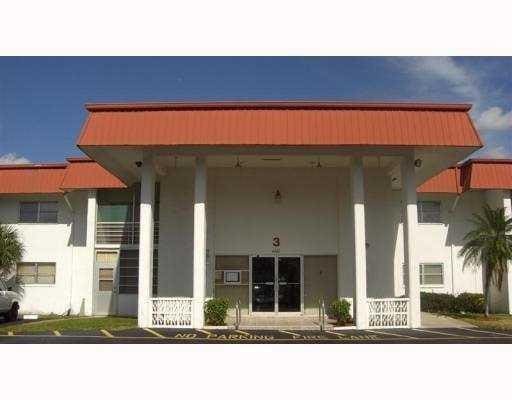 4881 NW 22nd Street 15A, Lauderhill, FL 33313
