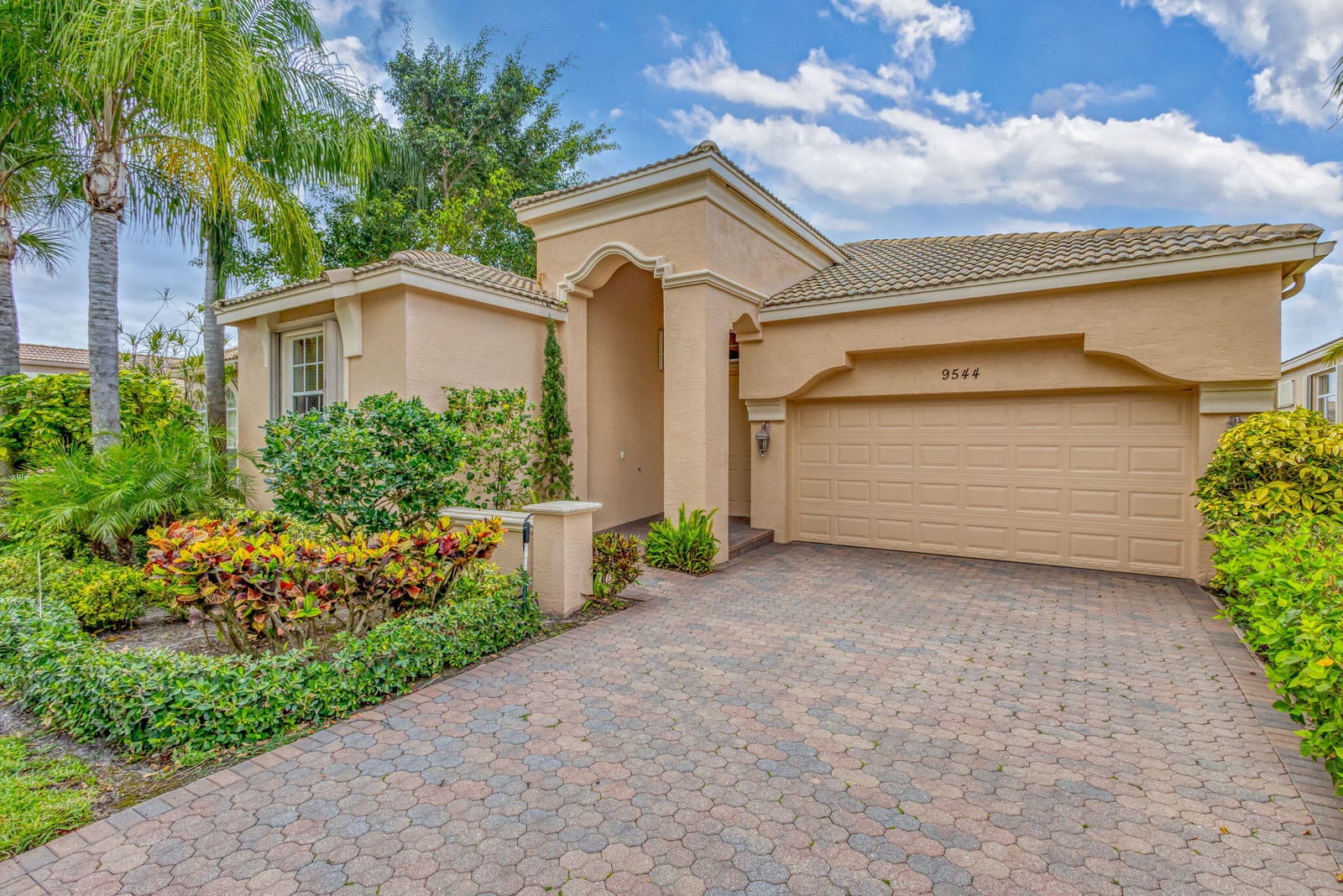 9544 Via Elegante, Wellington, FL 33411 photo 4