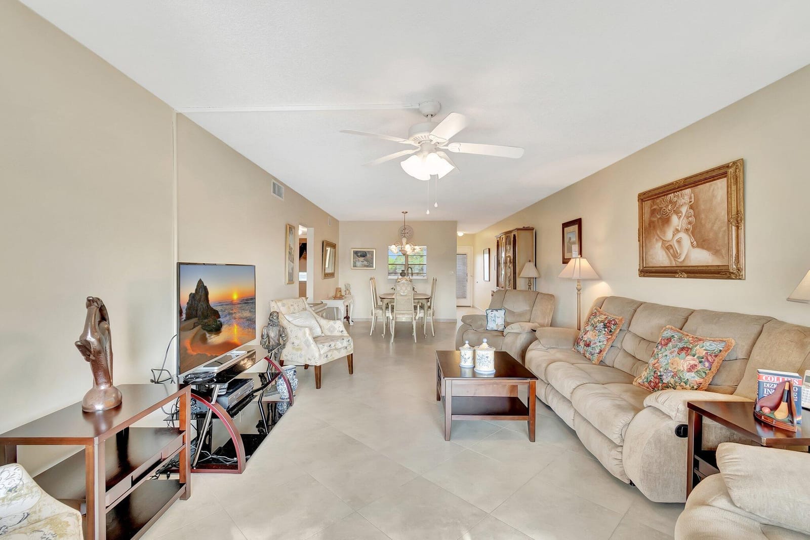 2901 Victoria Circle L4 — photo 4