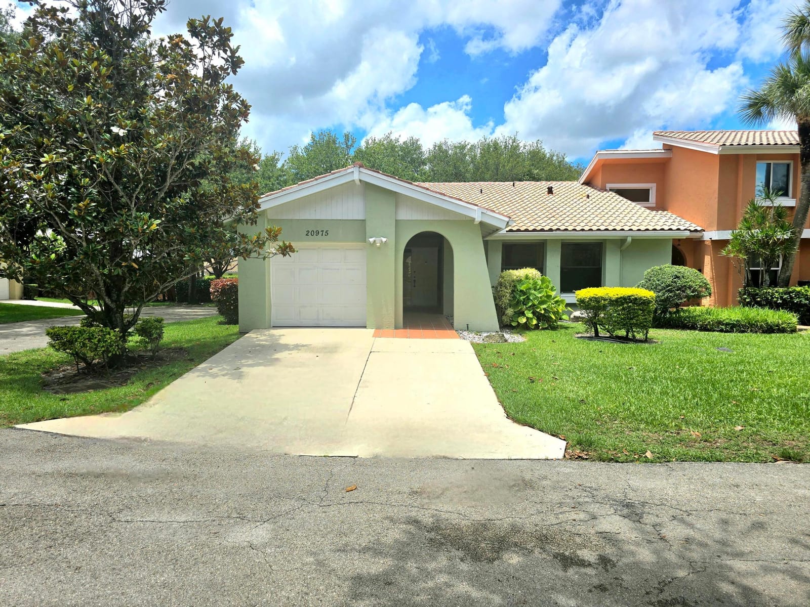 20975 Del Casa Drive, Boca Raton, FL 33433