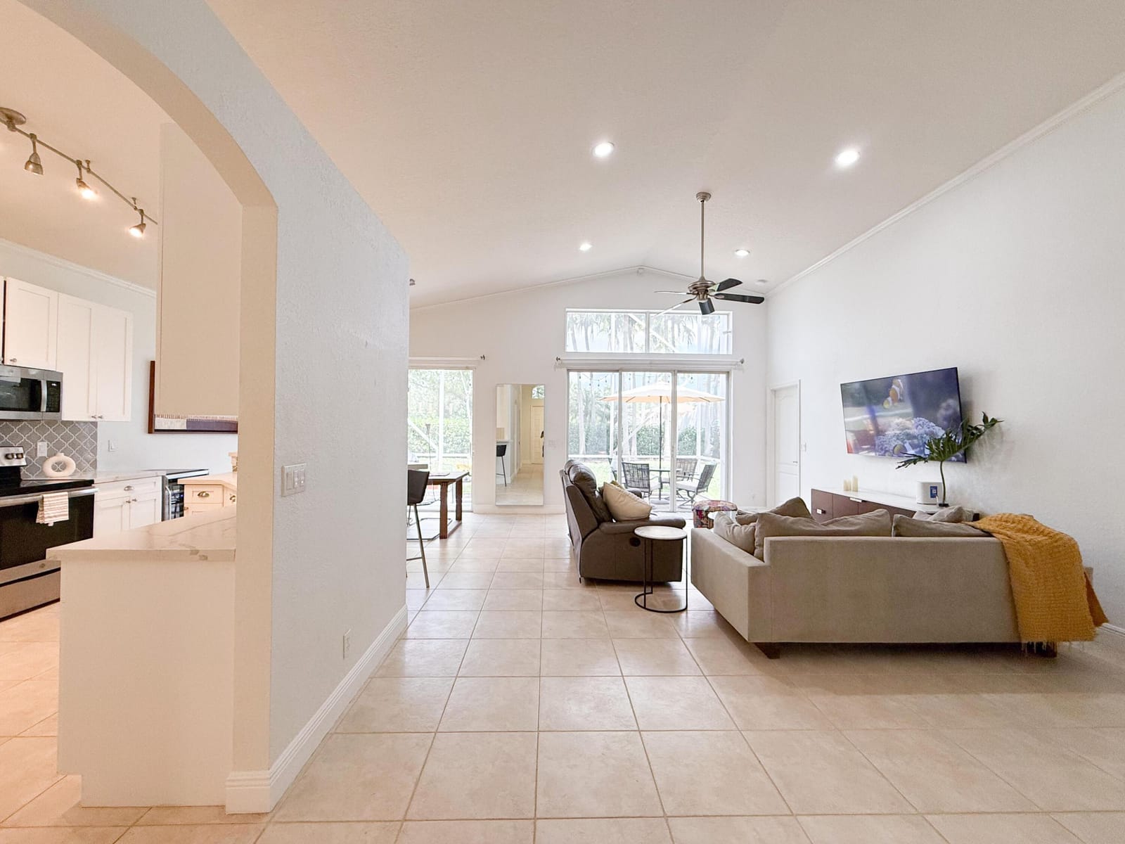 4803 NW 59th Court — photo 9