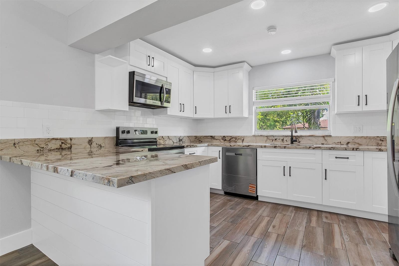 10131 NW 35th Street 16D — photo 10