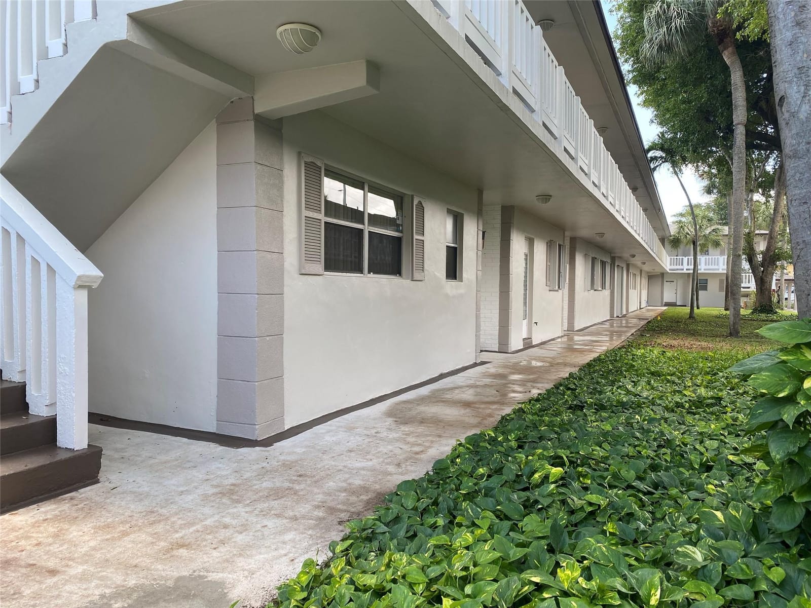 430 SE 2nd Avenue 5, Deerfield Beach, FL 33441 photo 3