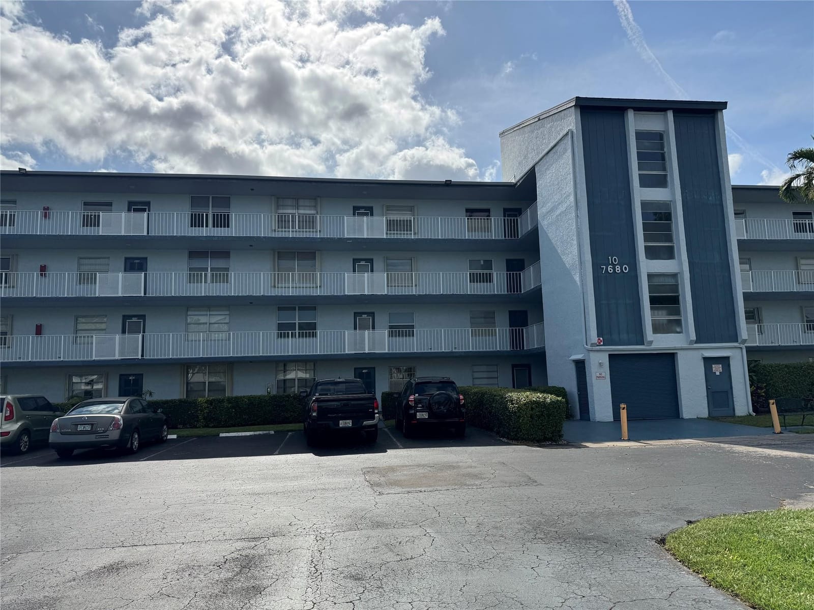 7680 NW 18th Street 201, Margate, FL 33063
