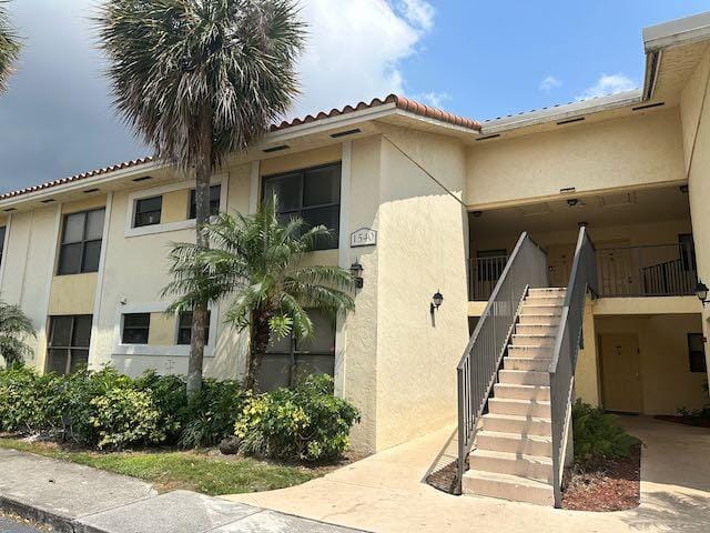1520 Lake Crystal Drive B, West Palm Beach, FL 33411