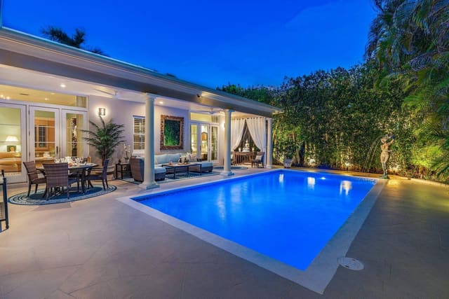 710 N COUNTY Road, Palm Beach, FL 33480