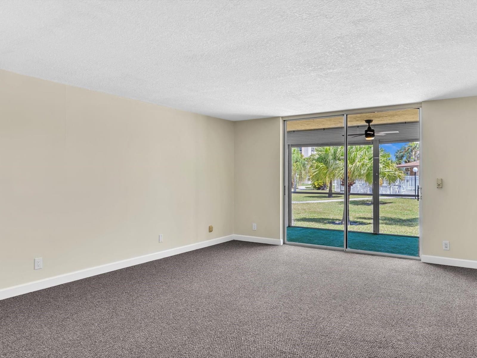 1025 SE 4th Avenue 102, Dania Beach, FL 33004 photo 16
