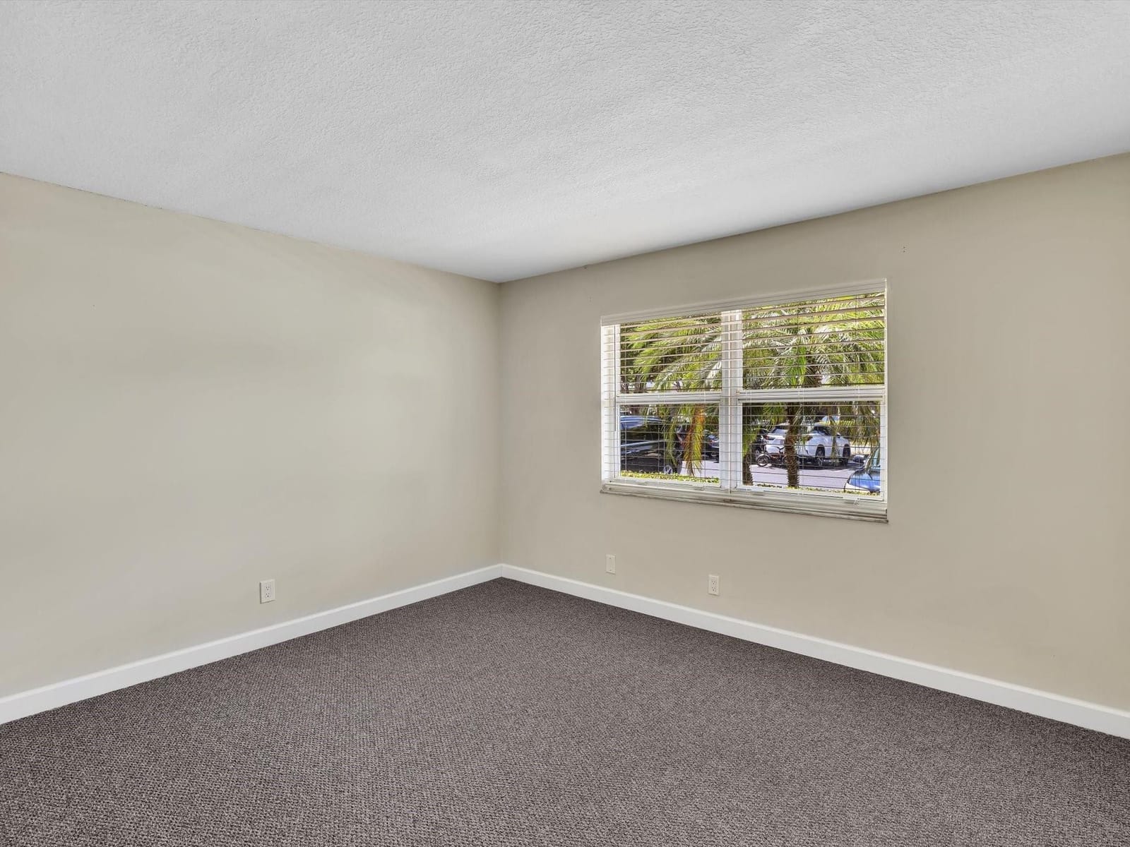 1025 SE 4th Avenue 102, Dania Beach, FL 33004 photo 29