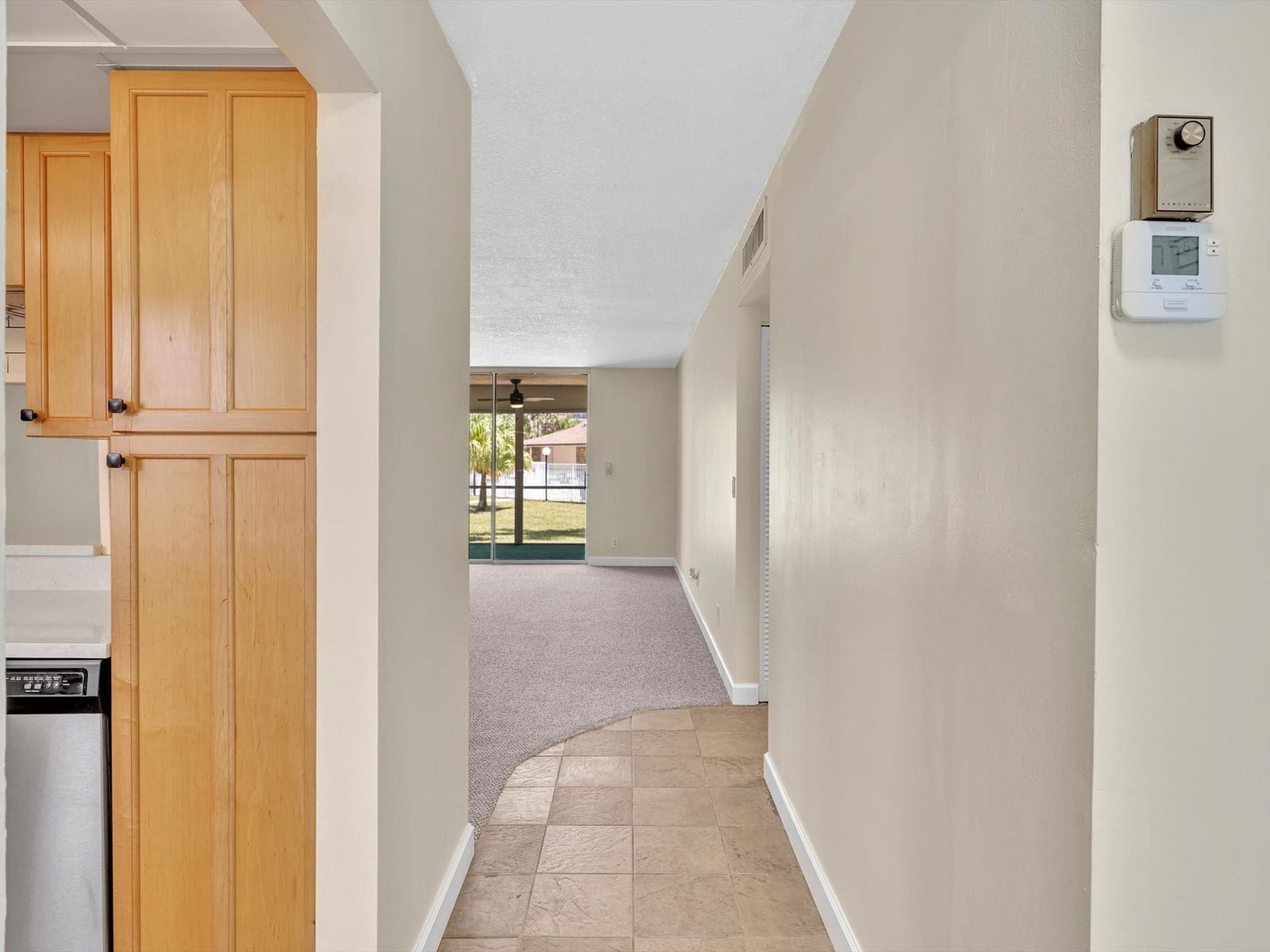 1025 SE 4th Avenue 102 — photo 6