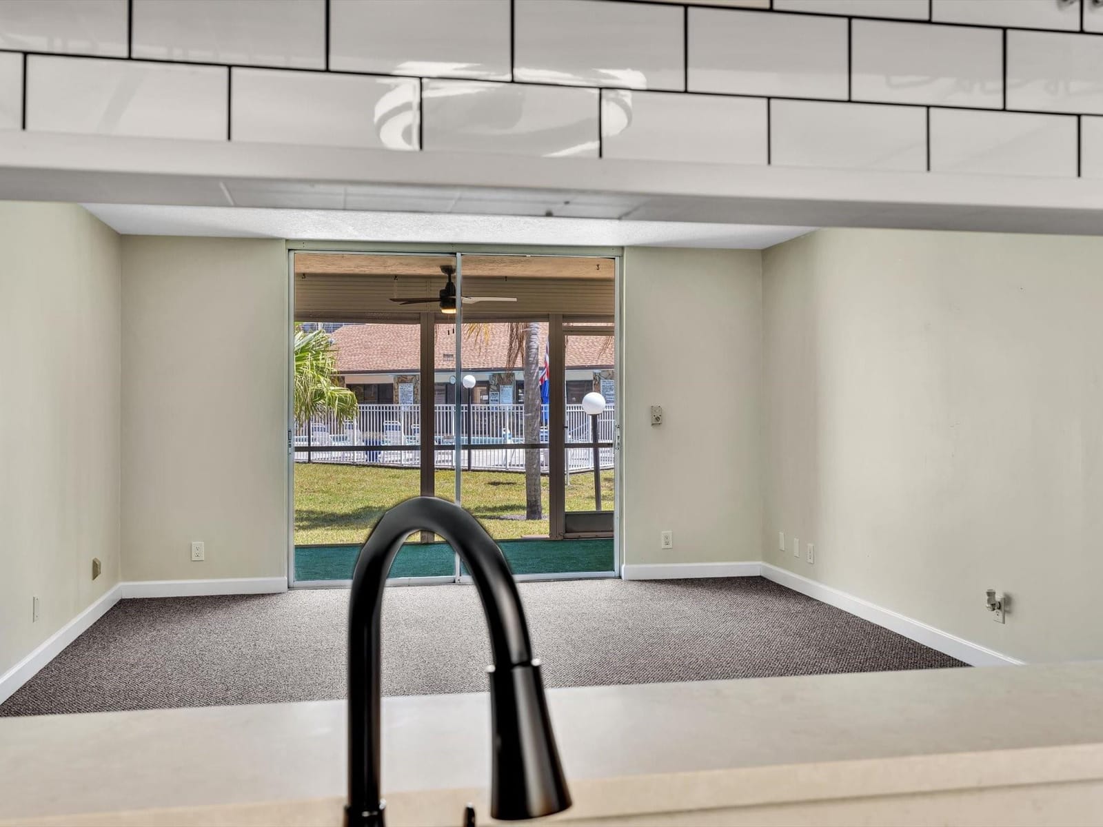 1025 SE 4th Avenue 102 — photo 10