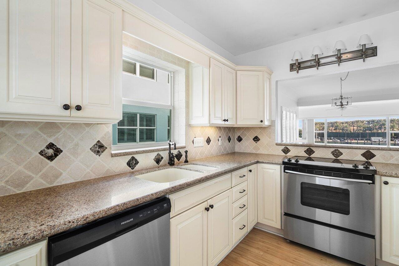 2772 NE 30th Avenue 8c, Lighthouse Point, FL 33064 photo 18