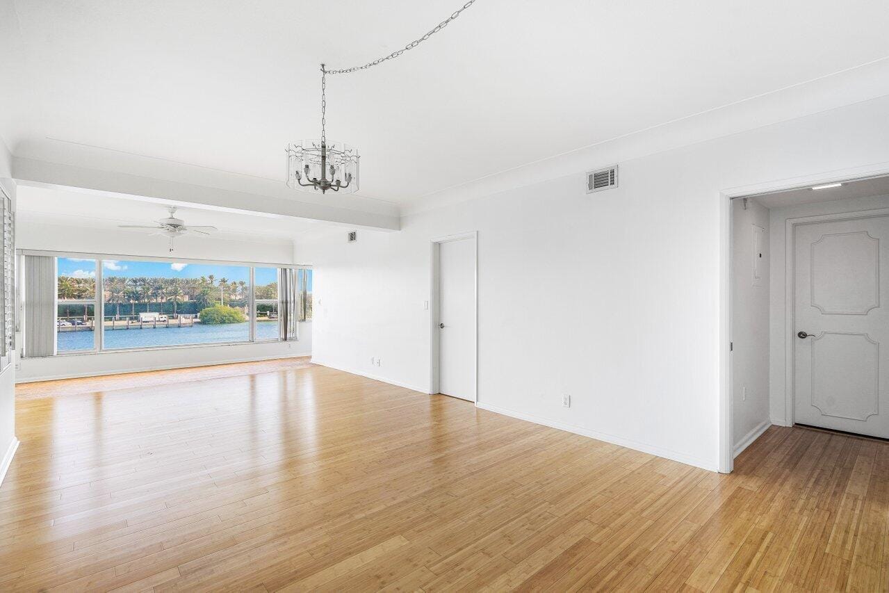 2772 NE 30th Avenue 8c — photo 9