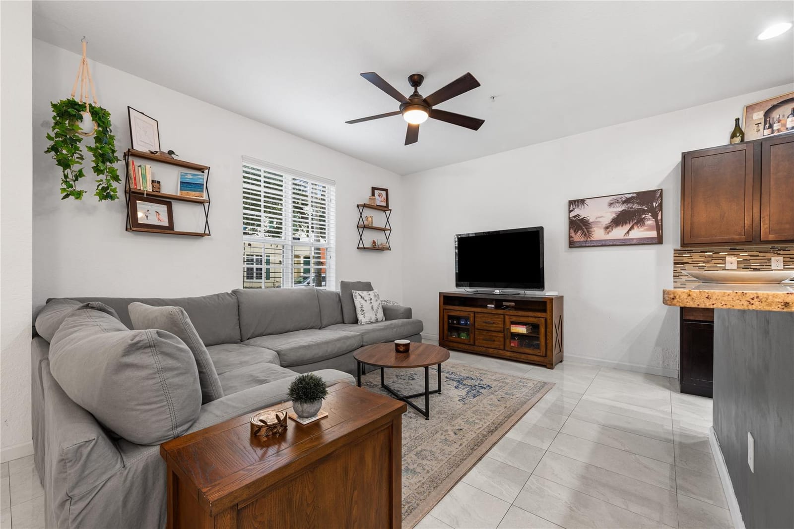 716 SW 2nd Avenue, Pompano Beach, FL 33060