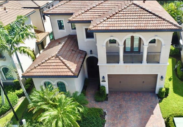 9160 Meridian Drive E, sold in Watercrest 42 Acres, Parkland, FL