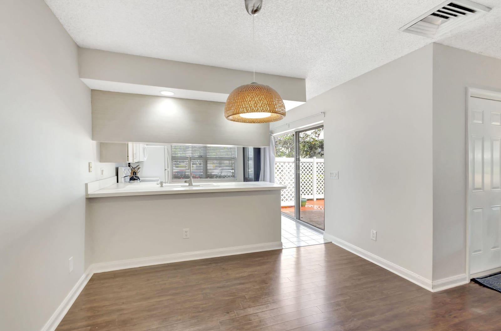 3141 Kingston Court, West Palm Beach, FL 33409 photo 12