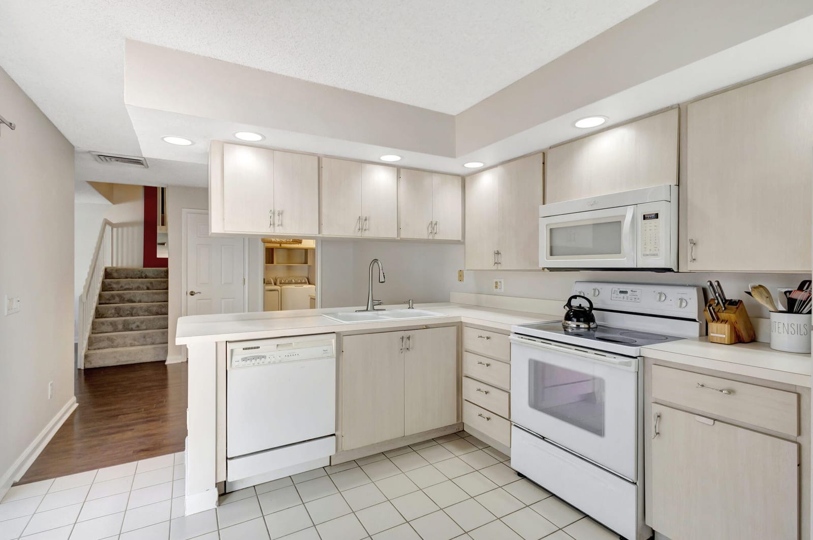 3141 Kingston Court, West Palm Beach, FL 33409 photo 15