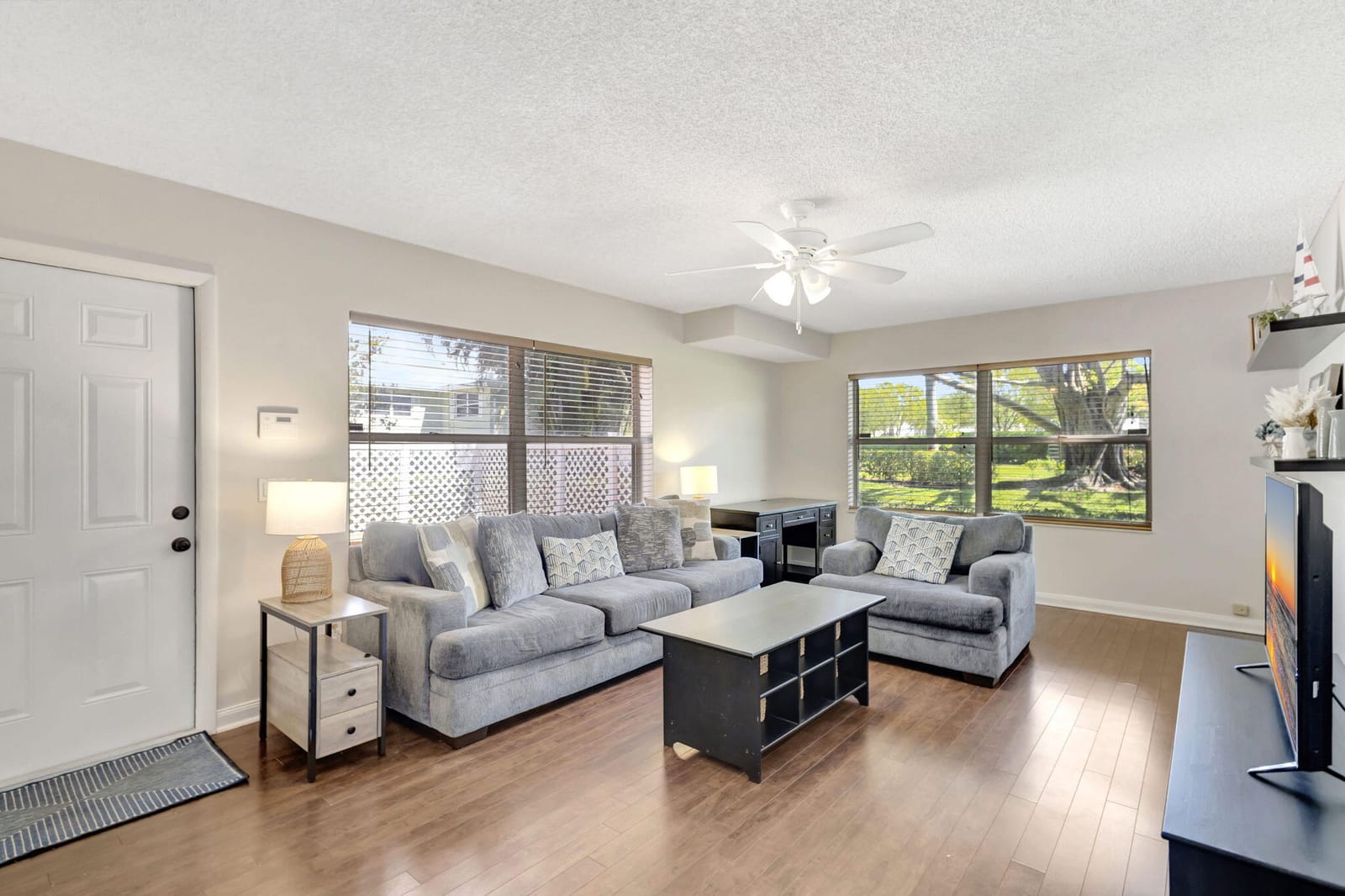 3141 Kingston Court, West Palm Beach, FL 33409 photo 8