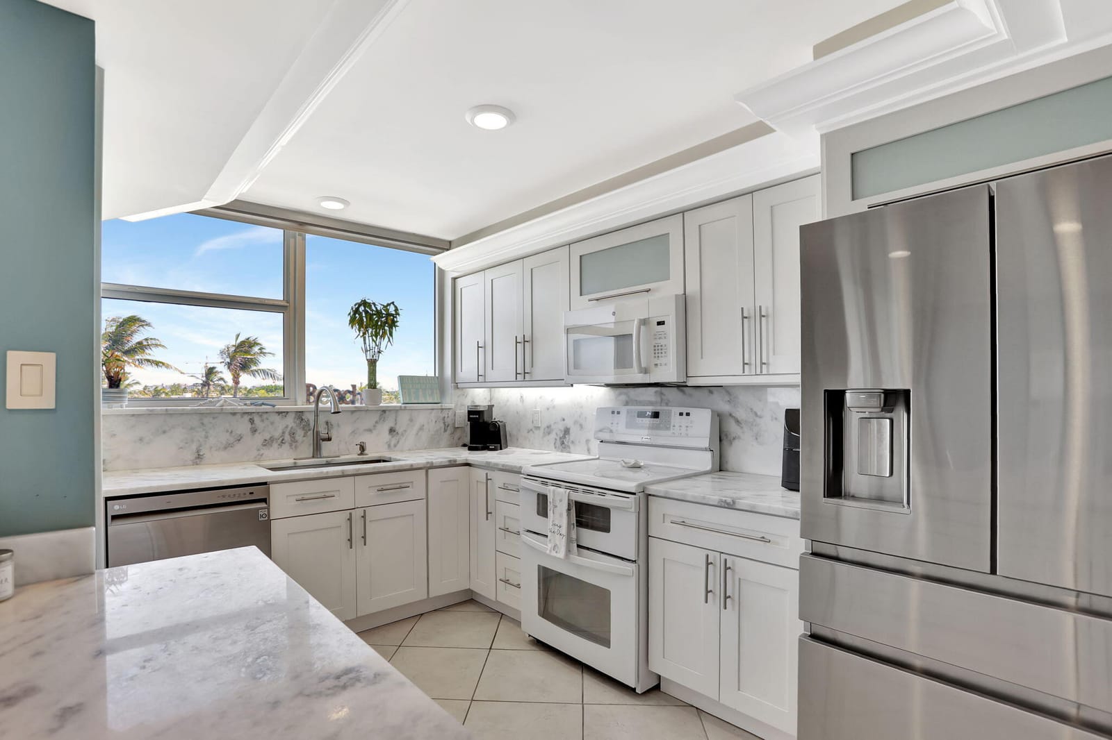 1237 Hillsboro Mile 402, Hillsboro Beach, FL 33062 photo 13