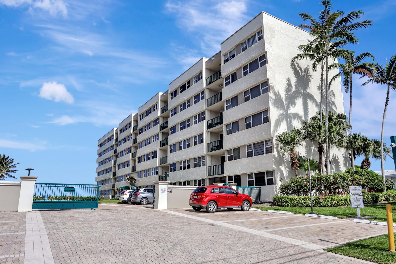 1237 Hillsboro Mile 402, Hillsboro Beach, FL 33062 photo 3