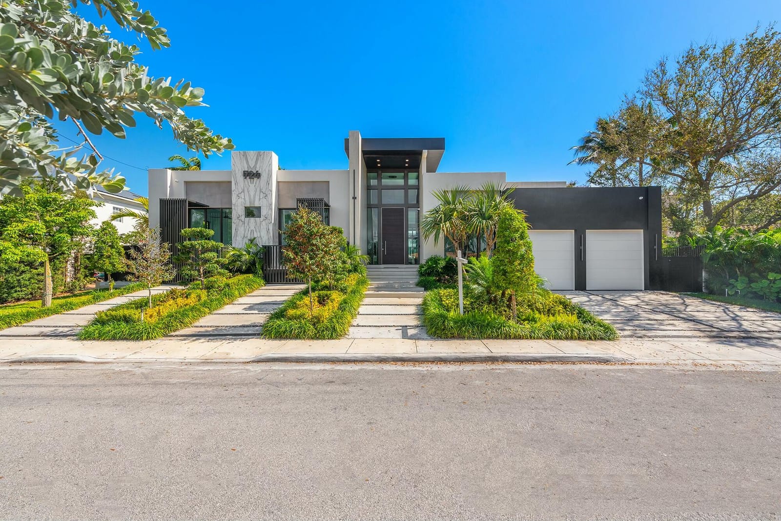 724 Riviera Isle, Fort Lauderdale, FL 33301 photo 2