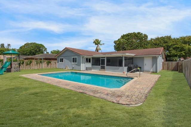 11922 NW 26th Place, sold in Coral Spgs Country Club, Coral Springs, FL
