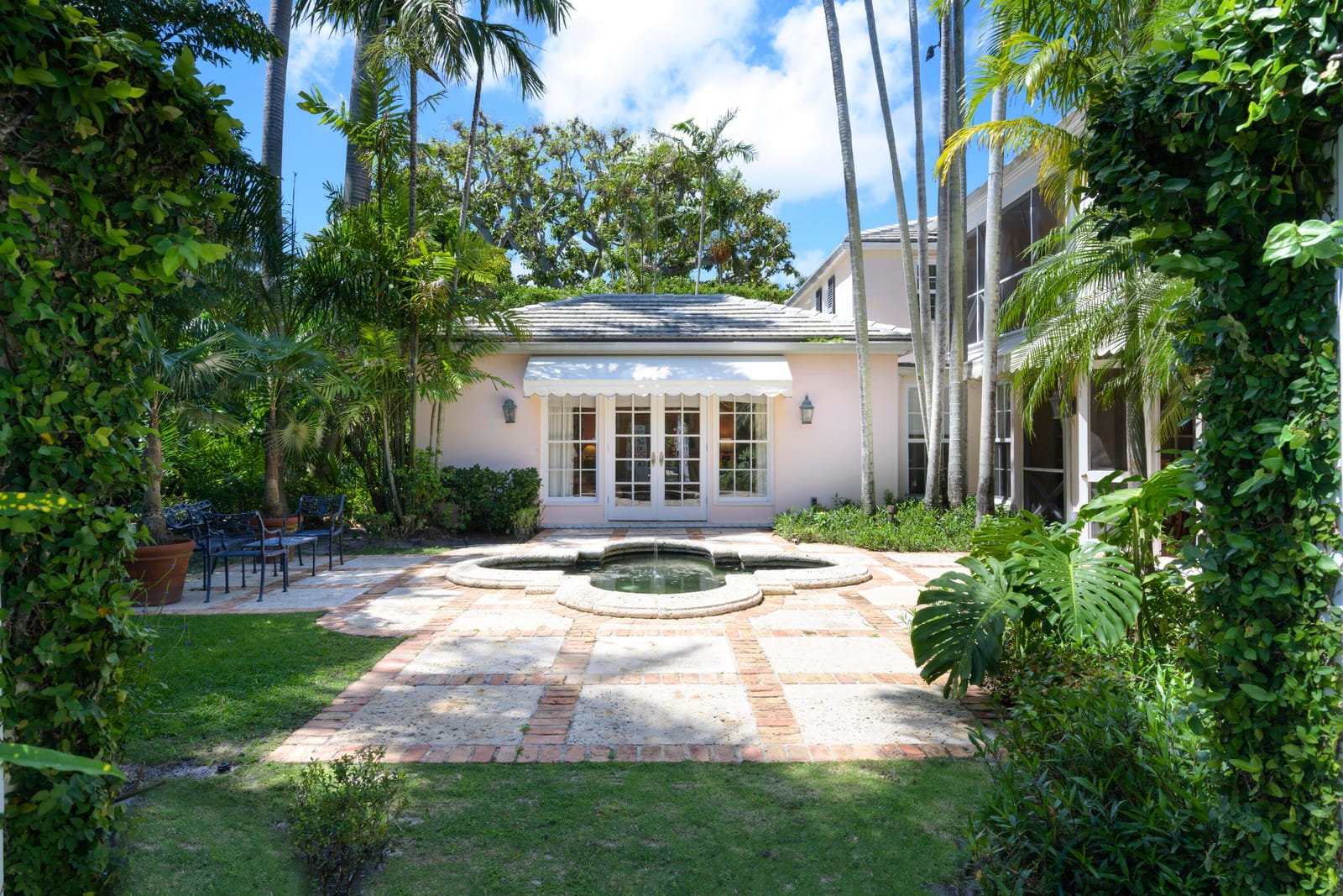218 El Brillo Way, Palm Beach, FL 33480 photo 13