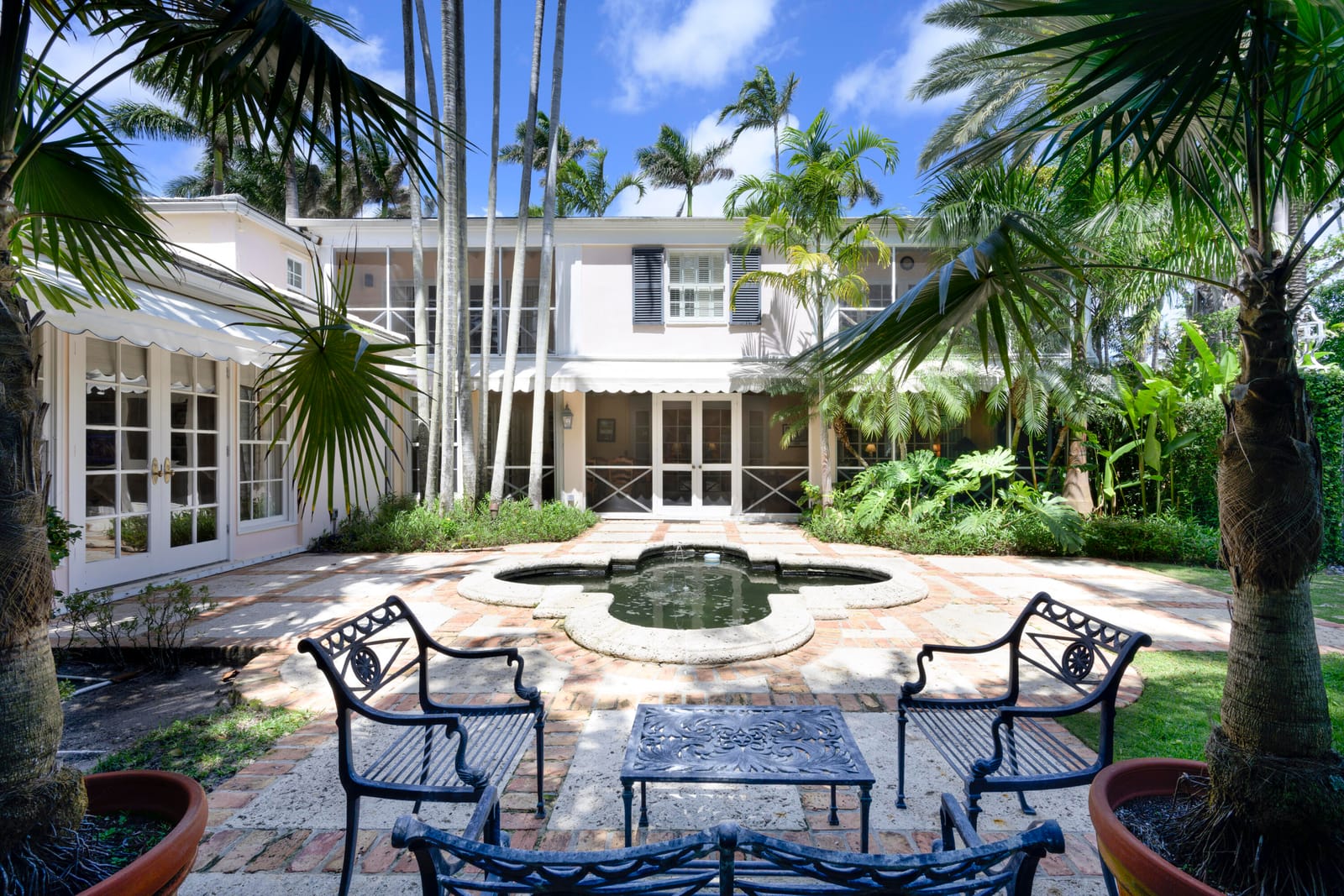 218 El Brillo Way, Palm Beach, FL 33480 photo 4