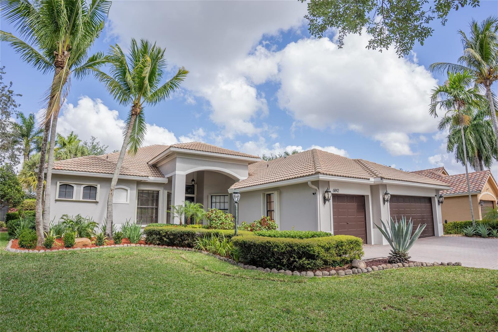6842 NW 108th Avenue, Parkland, FL 33076