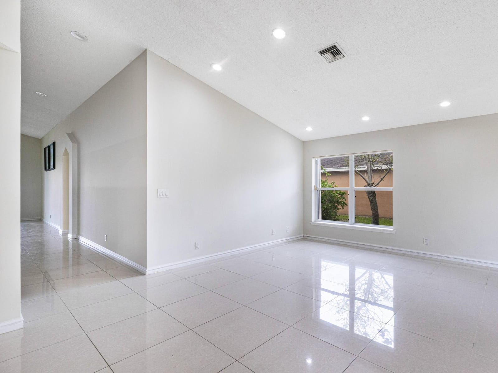 1784 Sawgrass Circle — photo 11