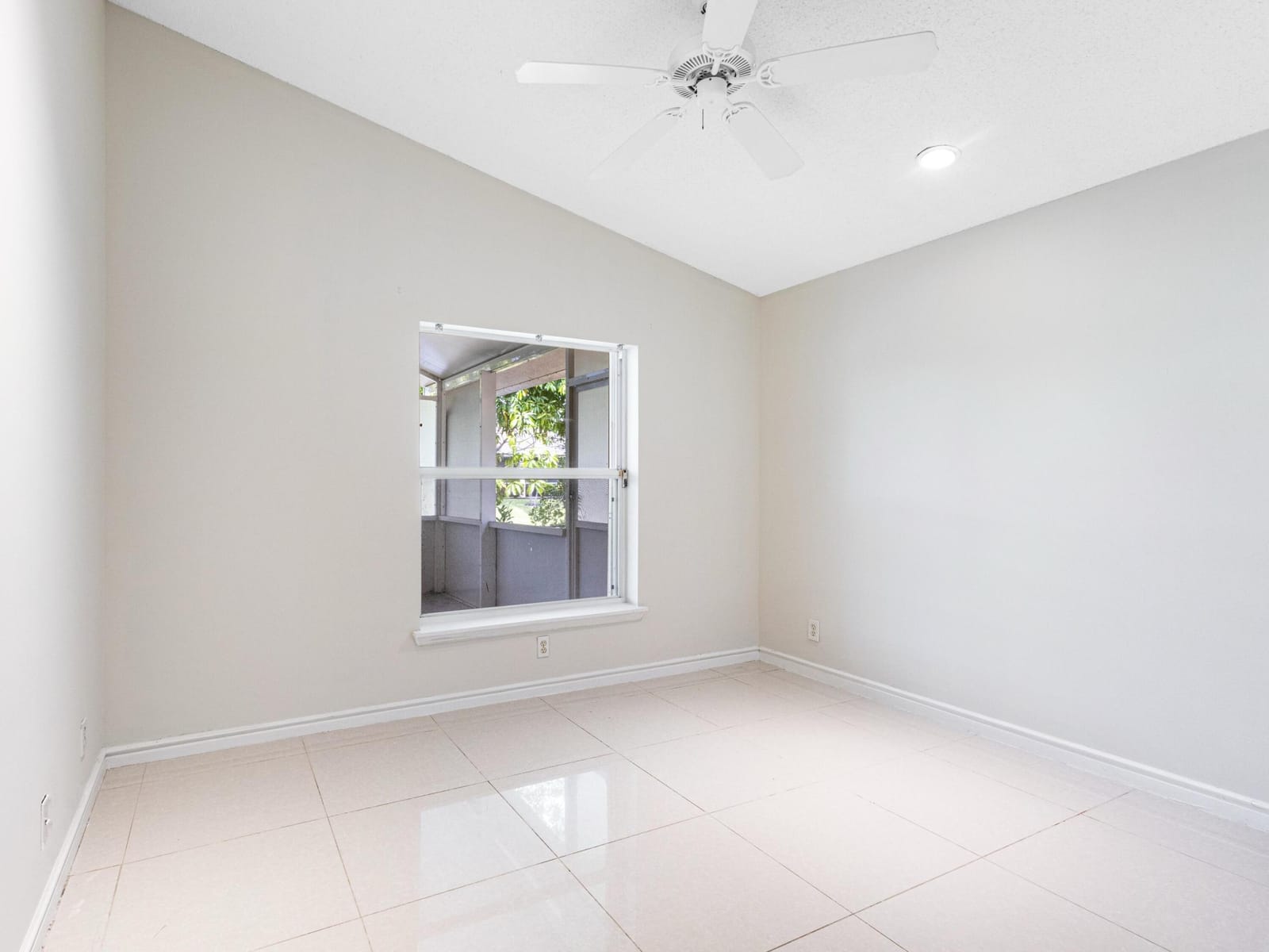 1784 Sawgrass Circle, Greenacres, FL 33413 photo 21