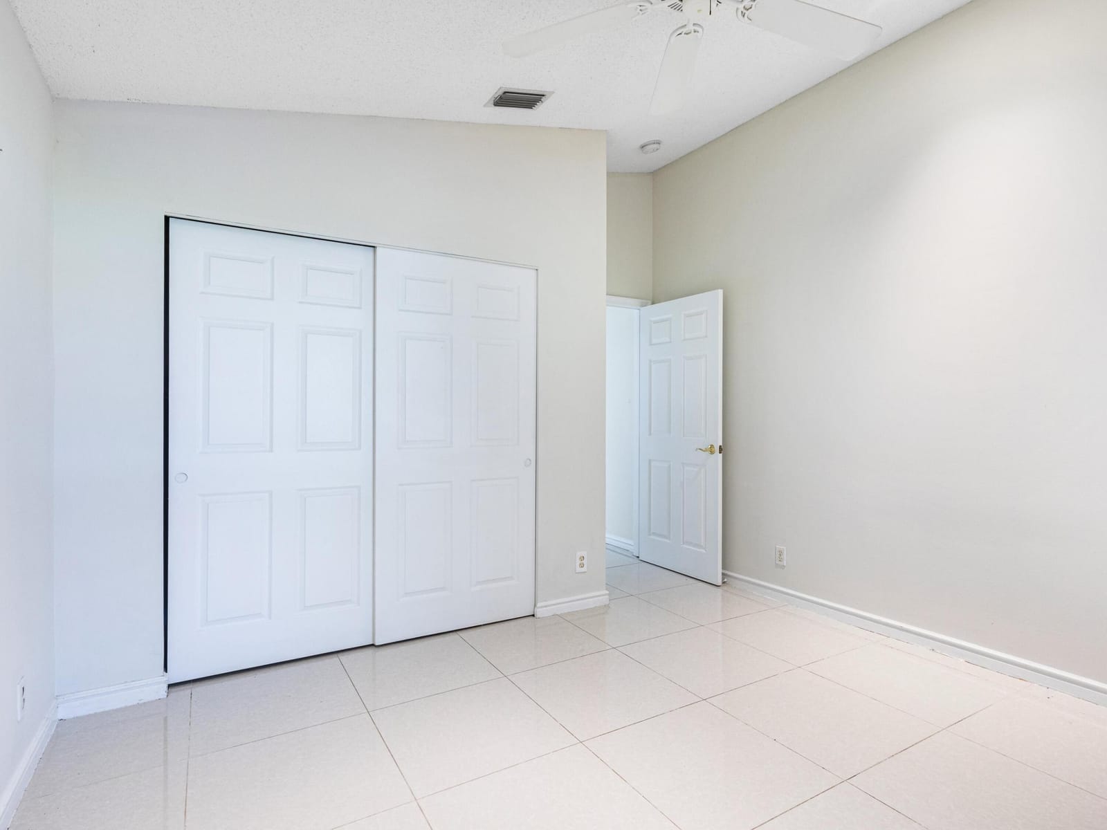 1784 Sawgrass Circle, Greenacres, FL 33413 photo 22