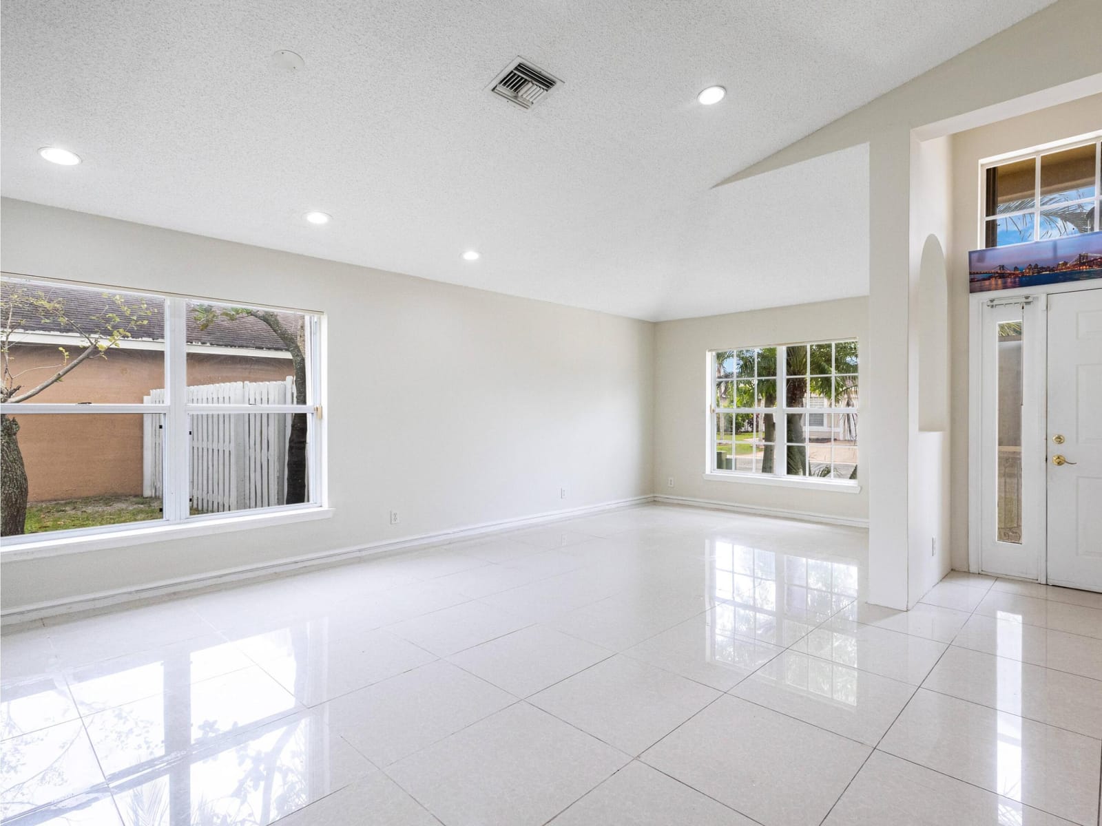 1784 Sawgrass Circle — photo 9