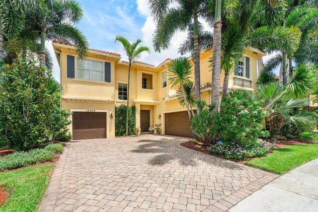 10509 Willow Oak Court, sold in Oakmont Estates Pud, Wellington, FL