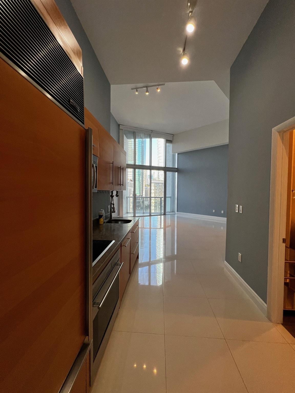 475 Brickell Avenue 1408, Miami, FL 33131 photo 13
