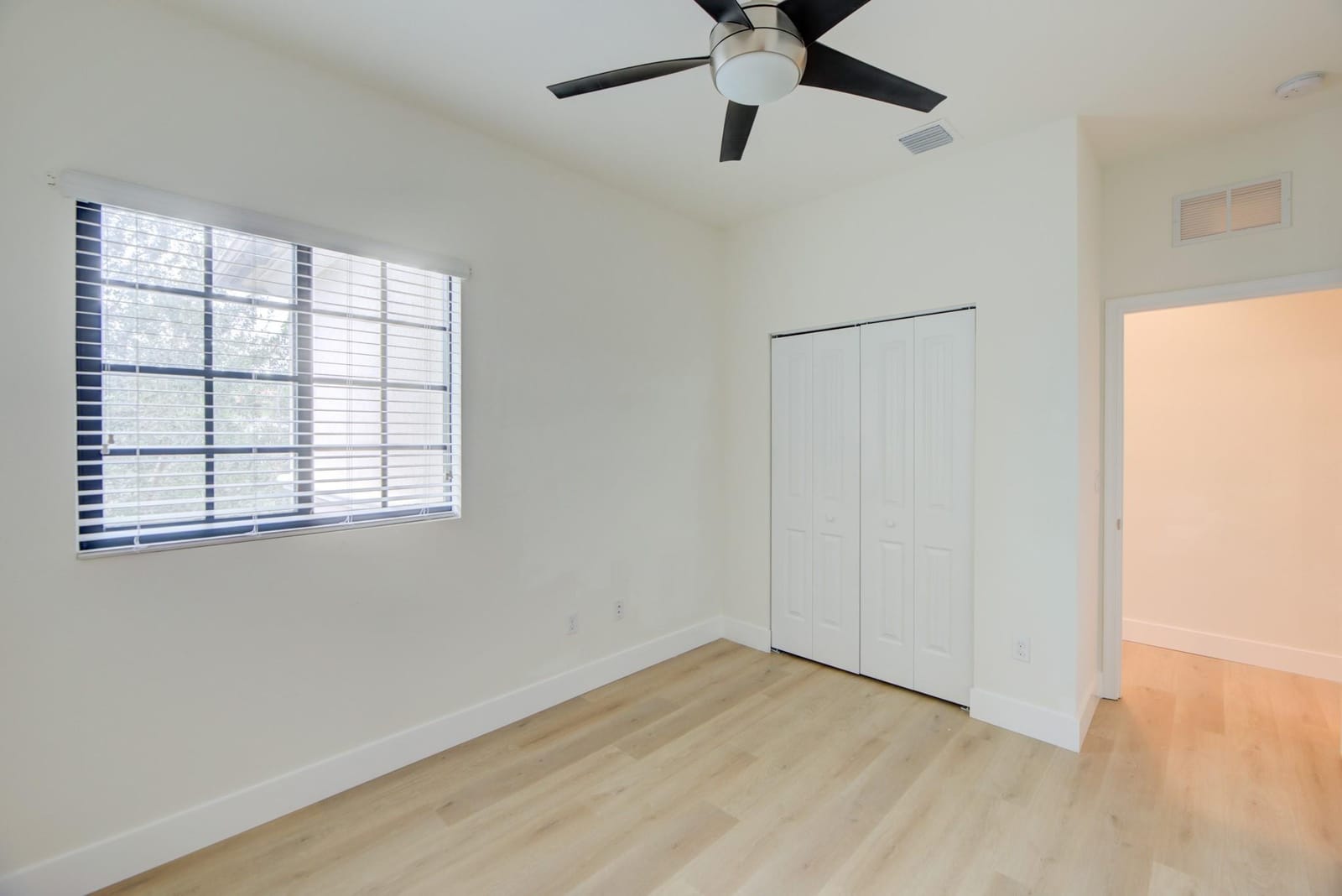4220 N Dixie Highway 75, Oakland Park, FL 33334 photo 25