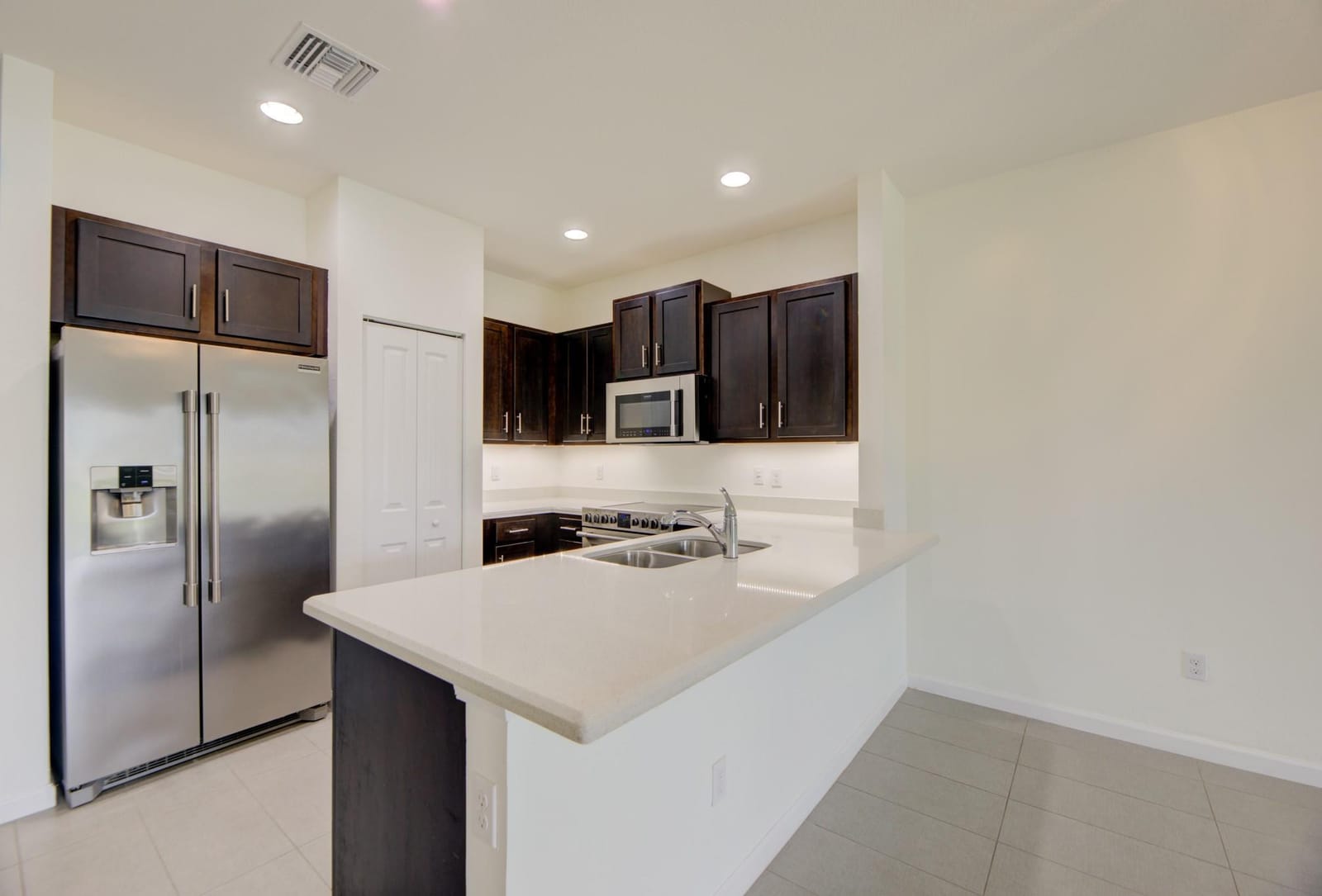 4220 N Dixie Highway 75, Oakland Park, FL 33334 photo 7