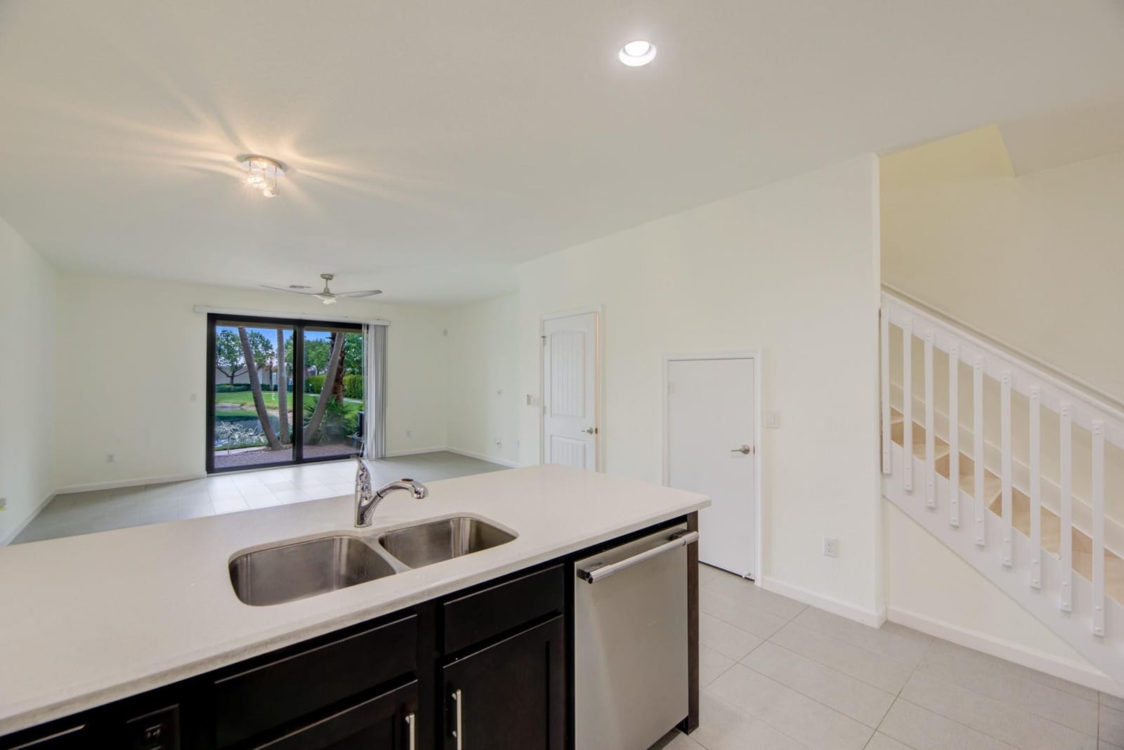 4220 N Dixie Highway 75, Oakland Park, FL 33334 photo 9