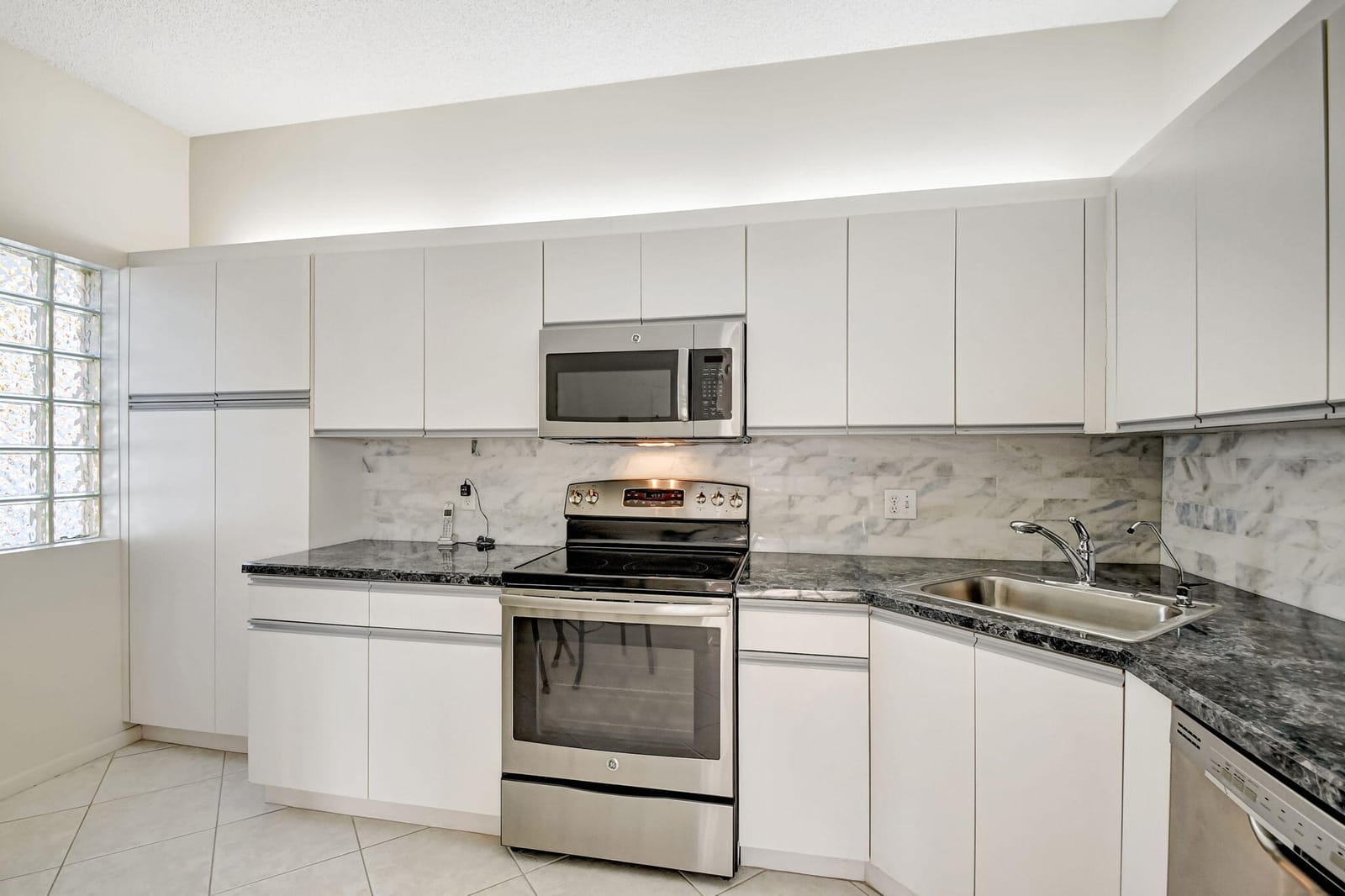 5267 Europa Drive M, Boynton Beach, FL 33437 photo 12