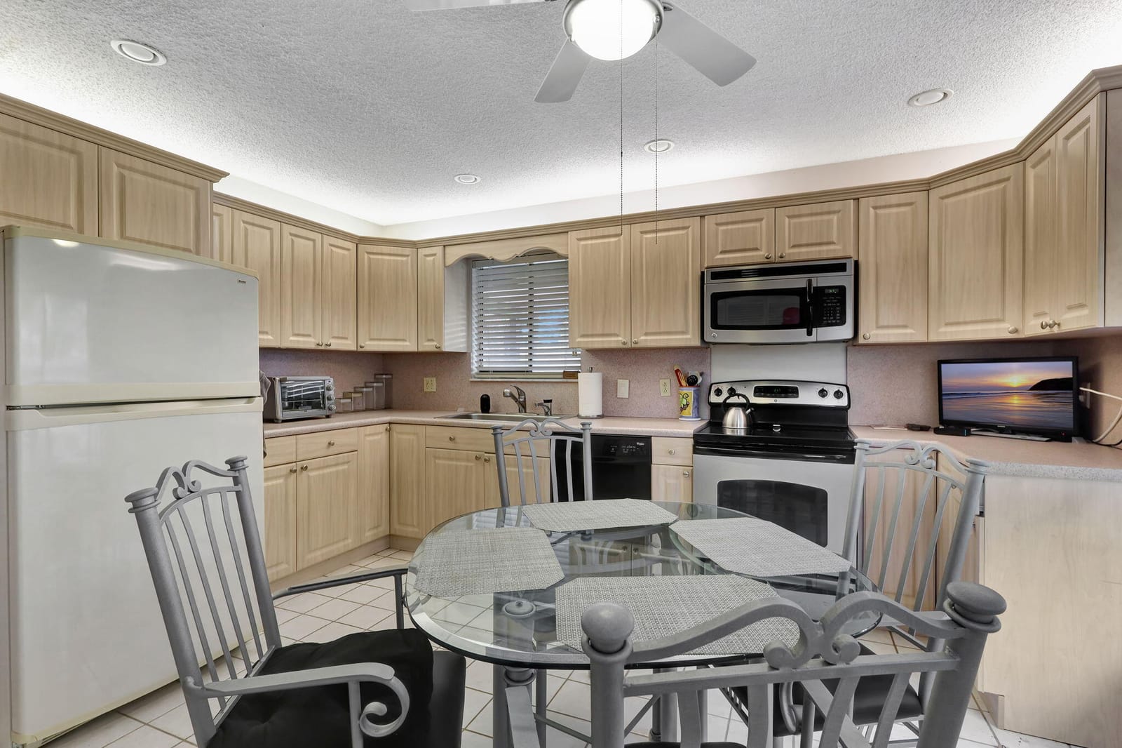 10088 Shadywood Place, Boynton Beach, FL 33437 photo 3