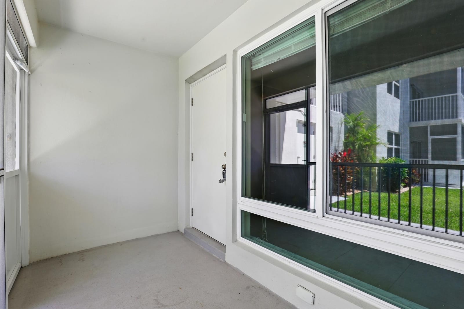 1439 S Ocean Boulevard 102 — photo 4