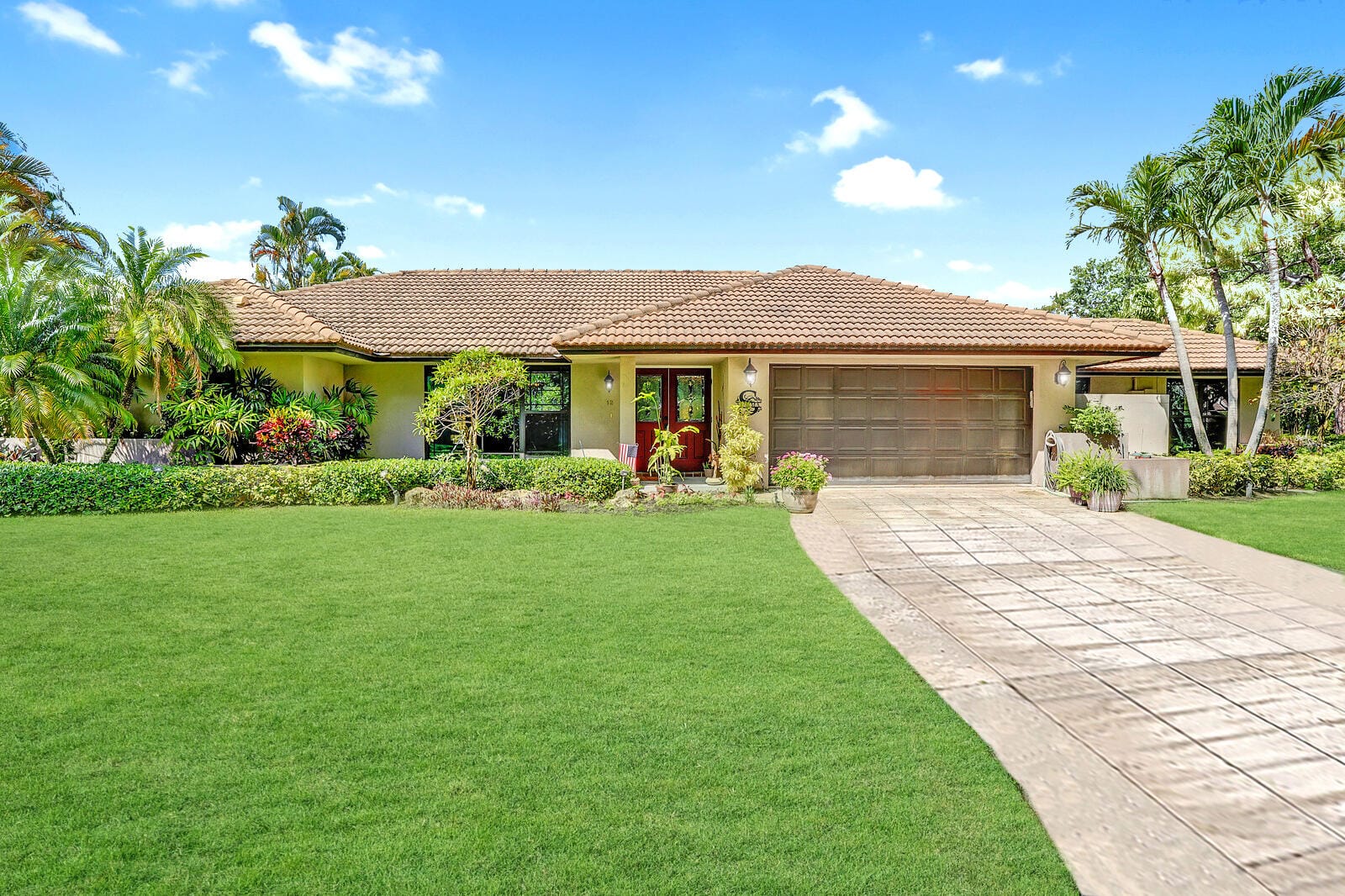 12 Bannock Road, Palm Beach Gardens, FL 33418