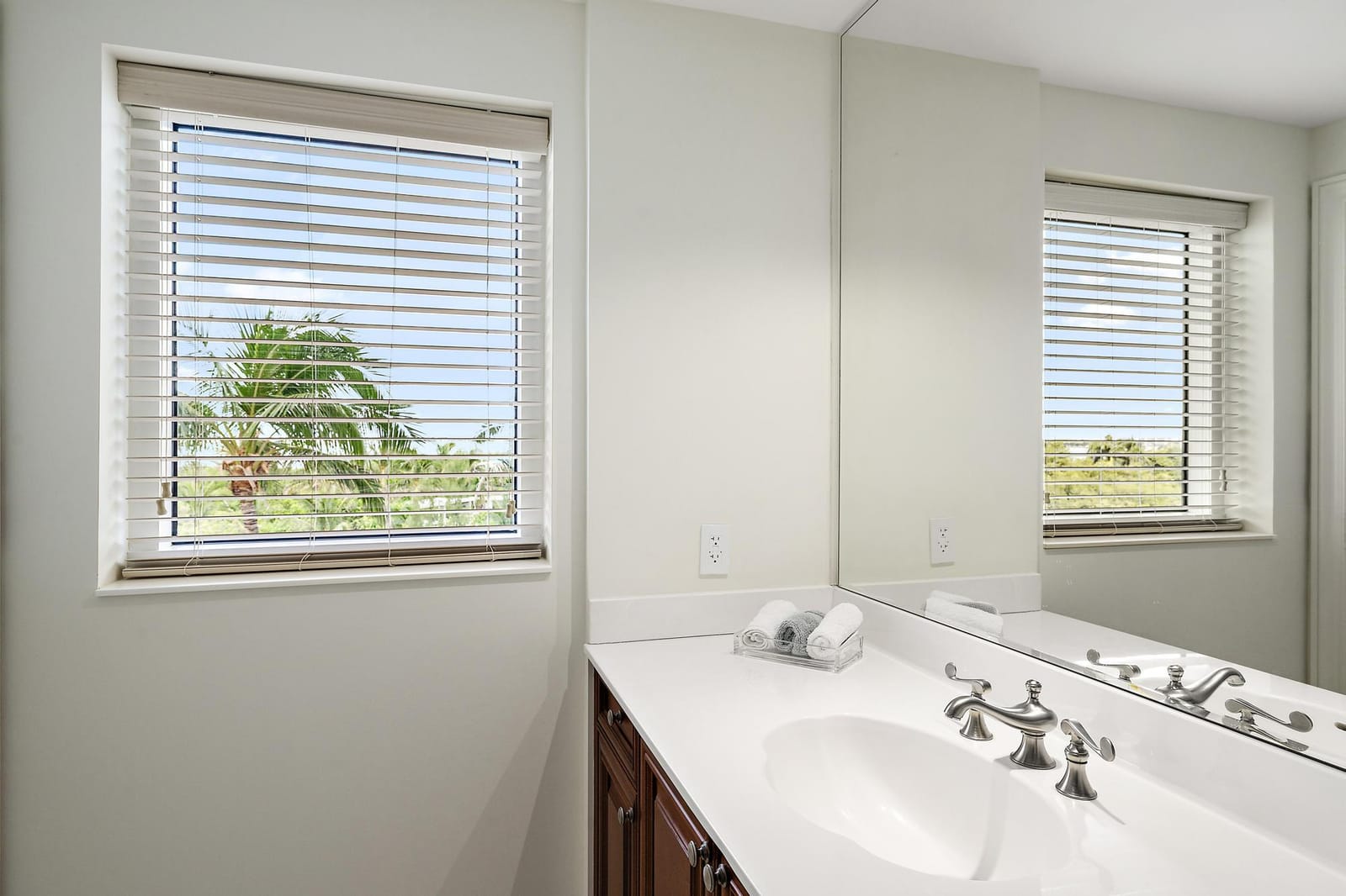 4600 N Ocean Drive 403, Singer Island, FL 33404 photo 18