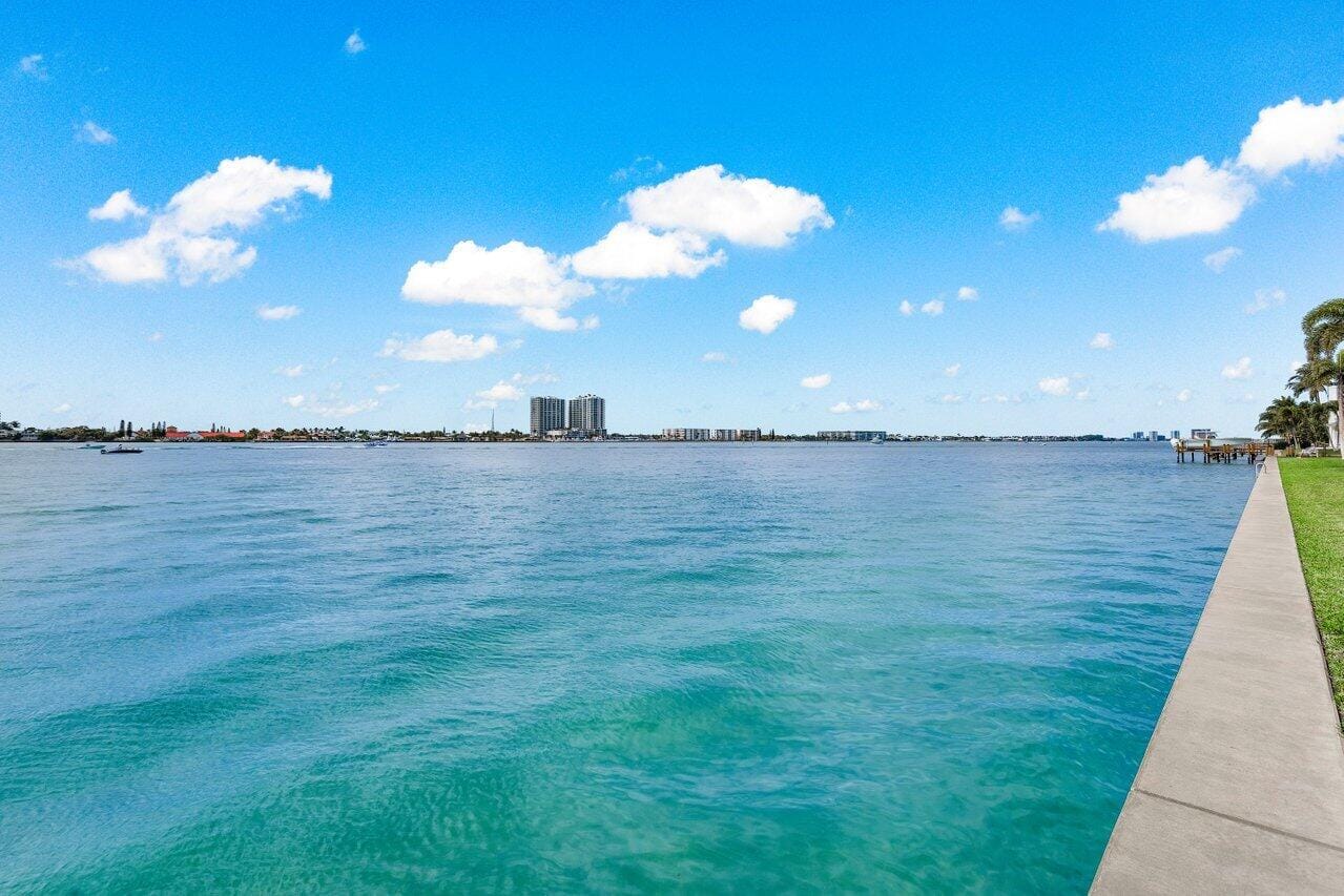 1025 Sugar Sands Boulevard 162, Singer Island, FL 33404 photo 2