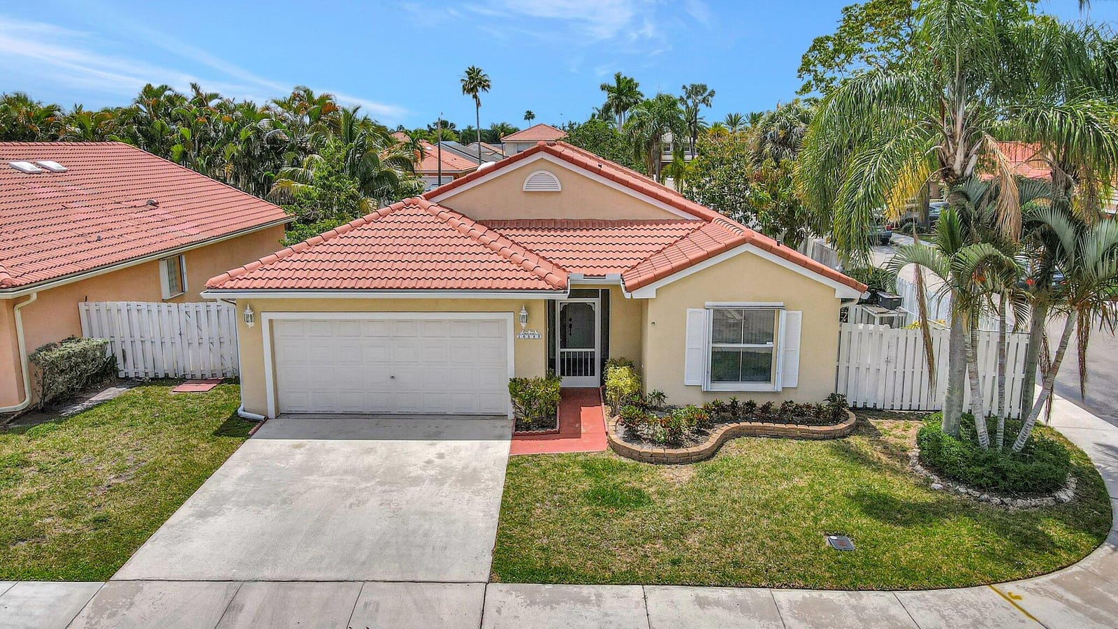 16590 NW 9th Street, Pembroke Pines, FL 33028 photo 1